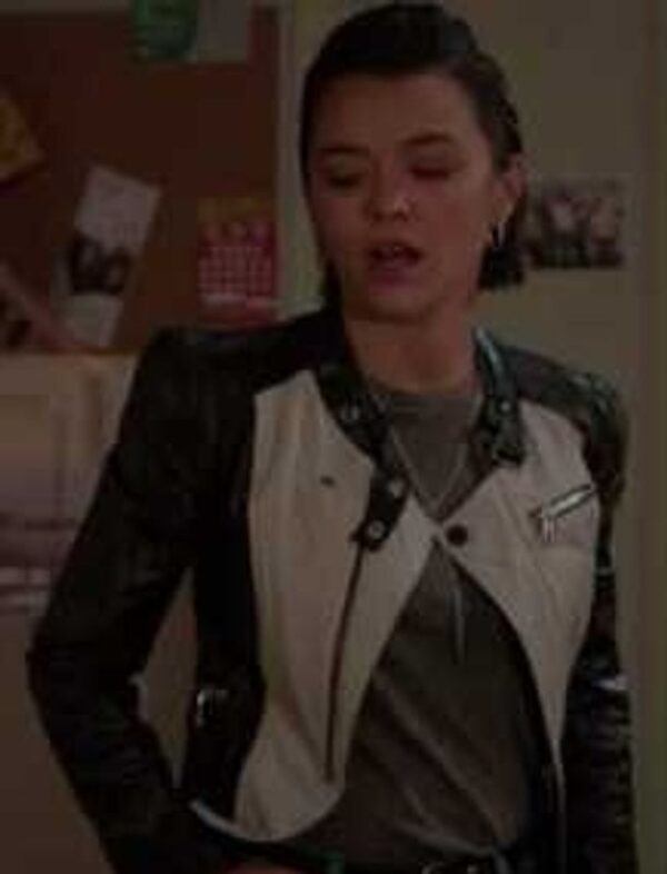 The Sex Lives Of College Girls S01 E3 Alicia’s Jacket